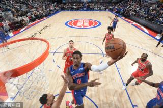 [图]欧冠-哈兰德失单刀弗拉麦肯尼破门 尤文2-0曼城.