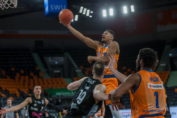 中平衡竞技 中平衡竞技